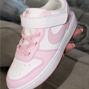 Nike Kids White and Light Pink Low-Top Sneaker